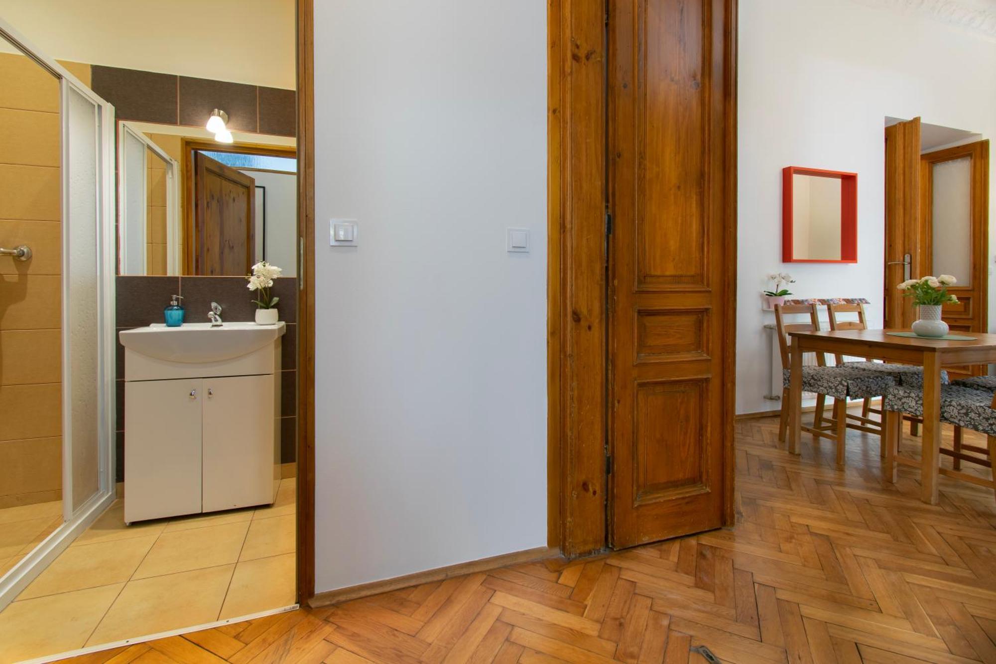 Ground Floor Family Apartment Krasków Εξωτερικό φωτογραφία